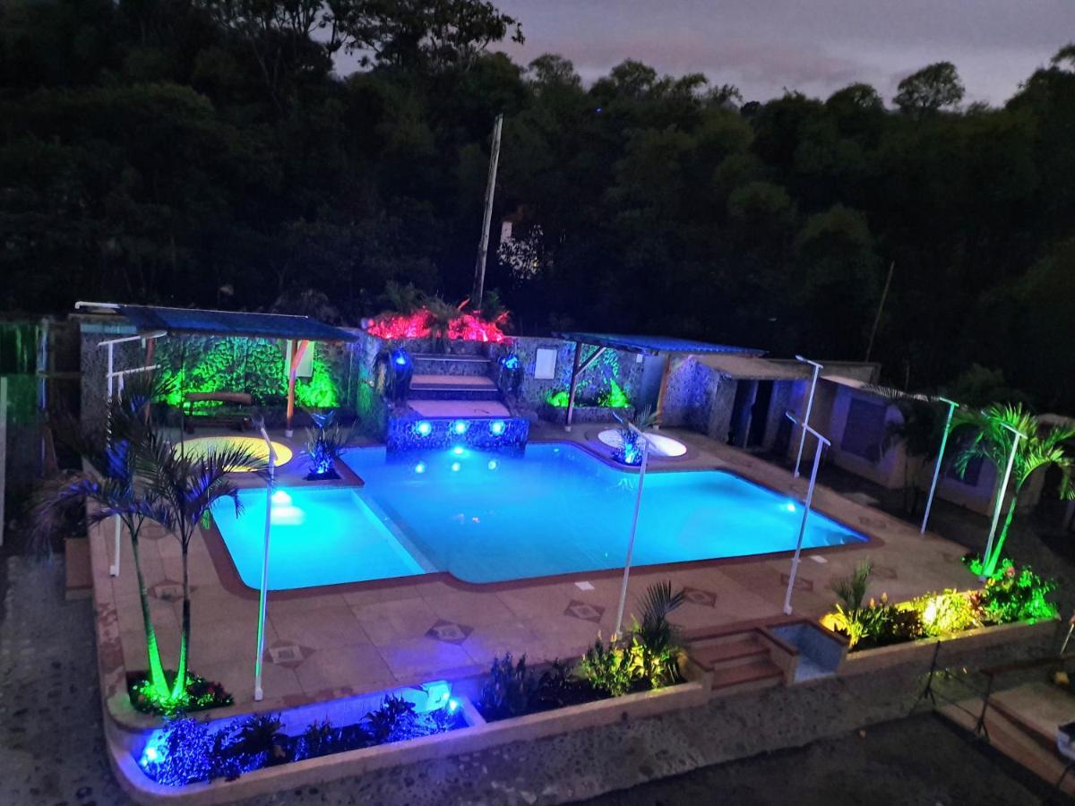 Sisakuna Lodge Mindo Luaran gambar